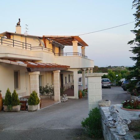 La Casa Del Nonno Bed & Breakfast อัลเบโรเบลโล ภายนอก รูปภาพ