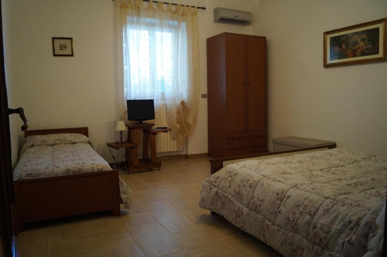 La Casa Del Nonno Bed & Breakfast อัลเบโรเบลโล ภายนอก รูปภาพ