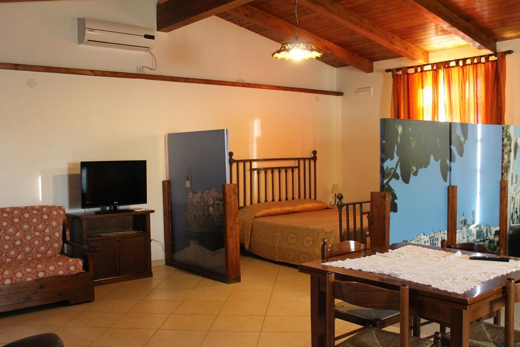 La Casa Del Nonno Bed & Breakfast อัลเบโรเบลโล ห้อง รูปภาพ